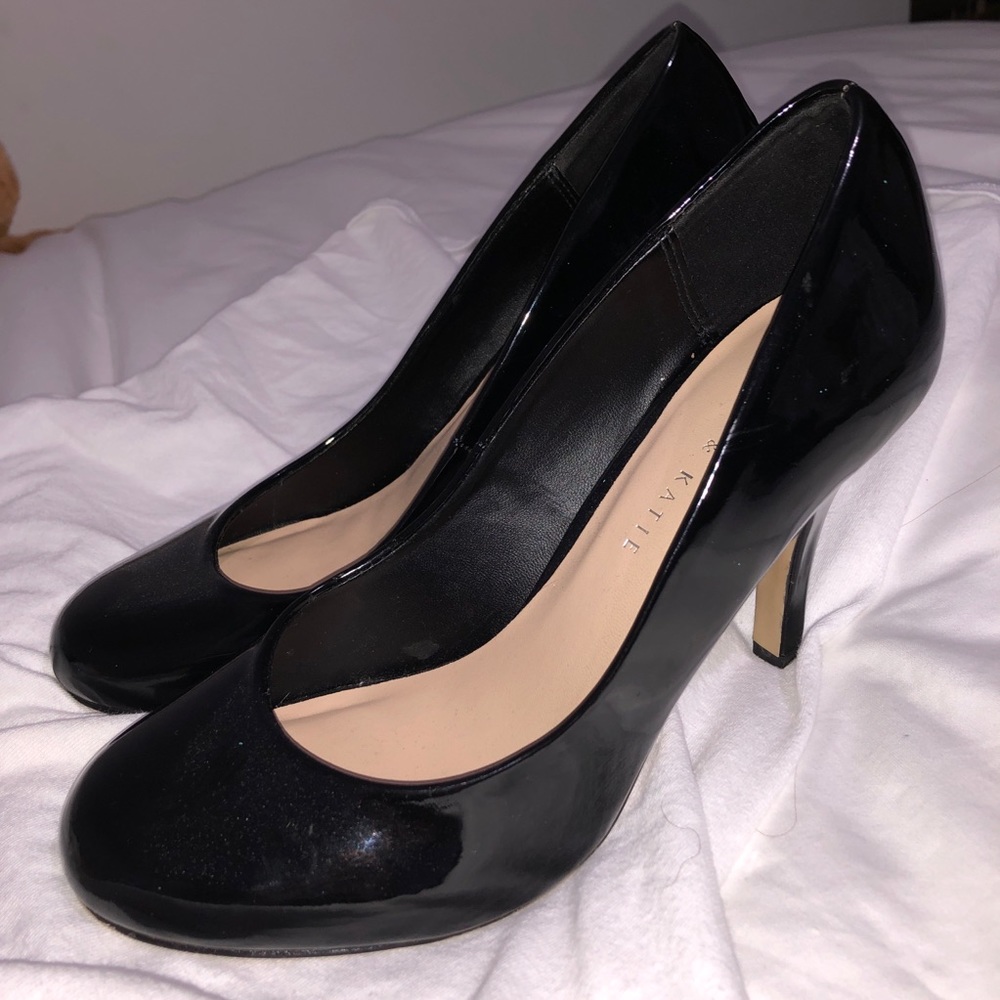 women’s kelly & katie heels